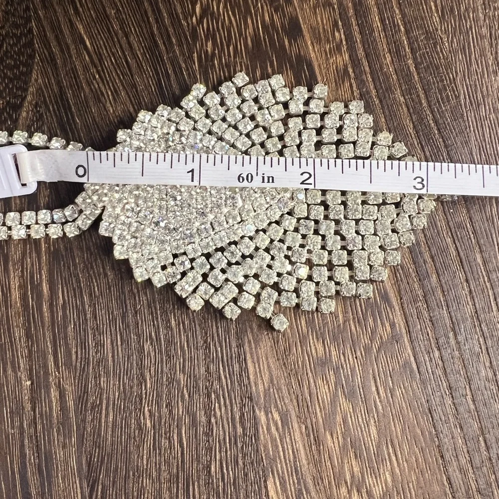 Vintage Silver Tone Fringe Rhinestone Necklace B1